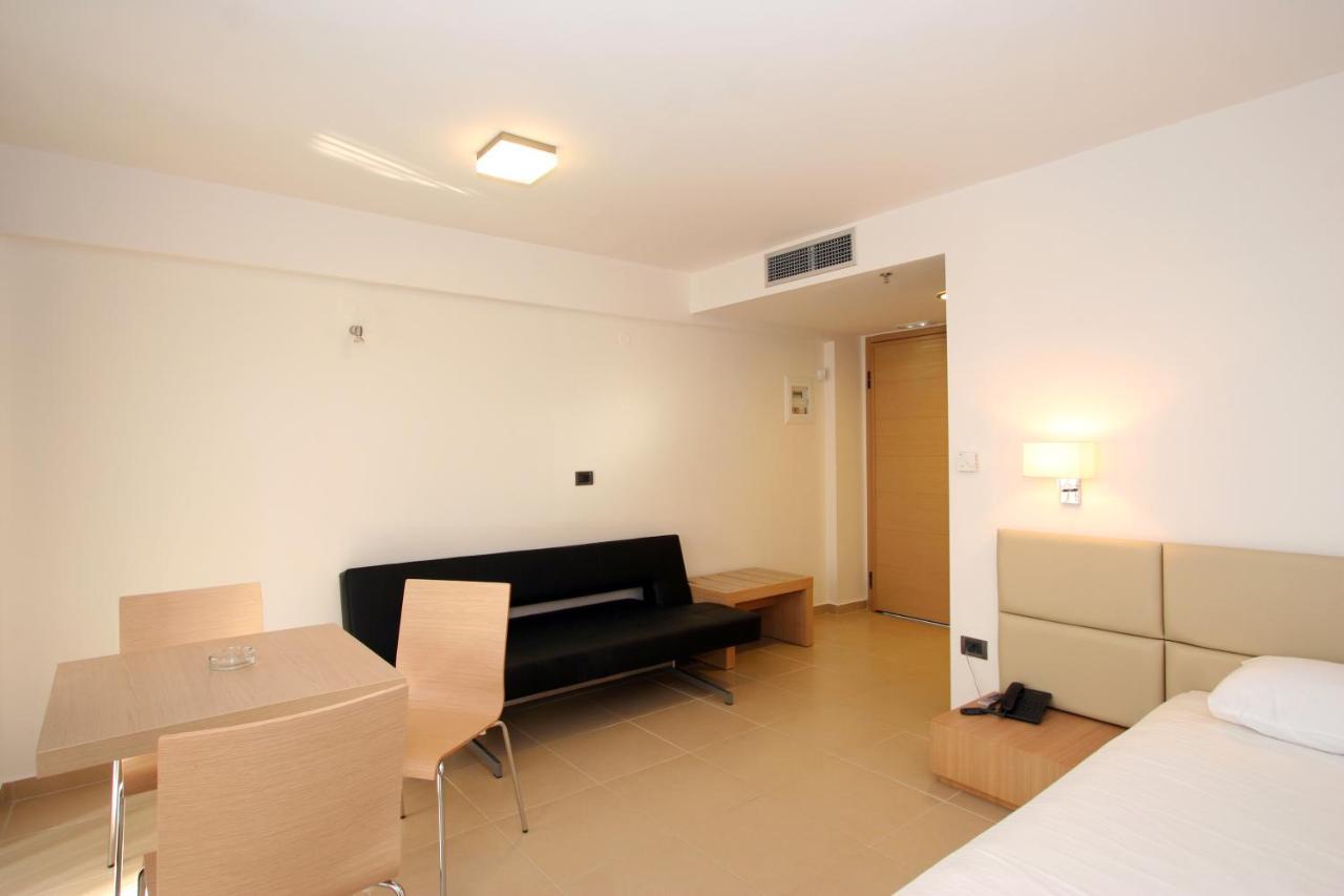 Summertime Boutique Hotel & Spa Platanés 外观 照片
