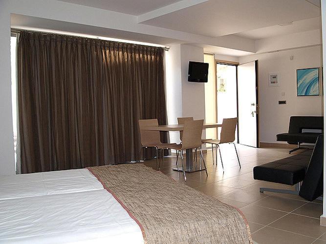 Summertime Boutique Hotel & Spa Platanés 外观 照片